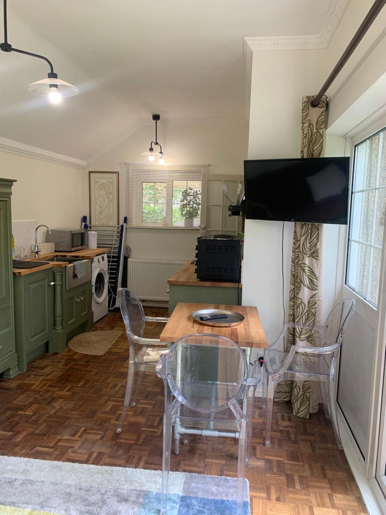 Newly Refurbished One Bedroom With Additional Sofa Bed Self Contained Flat In Garden Abbots Langley Exteriér fotografie
